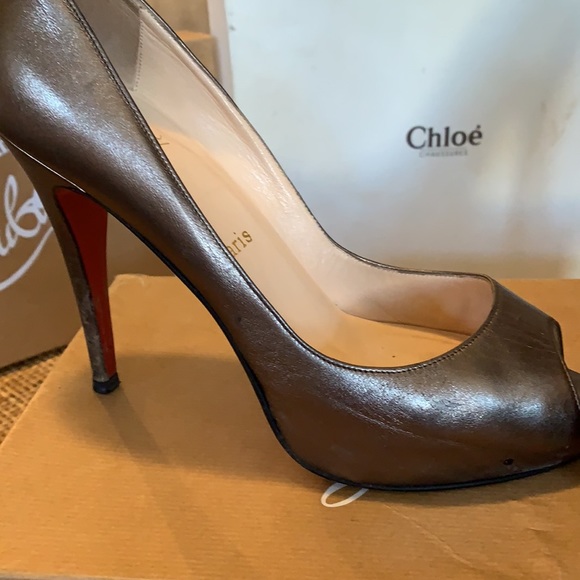 Christian Louboutin heels - Picture 4 of 7